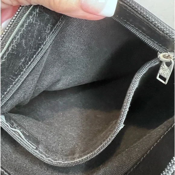 LOEWE ANAGRAM CROSSBODY BLACK/GREY BAG - Picture 10 of 15